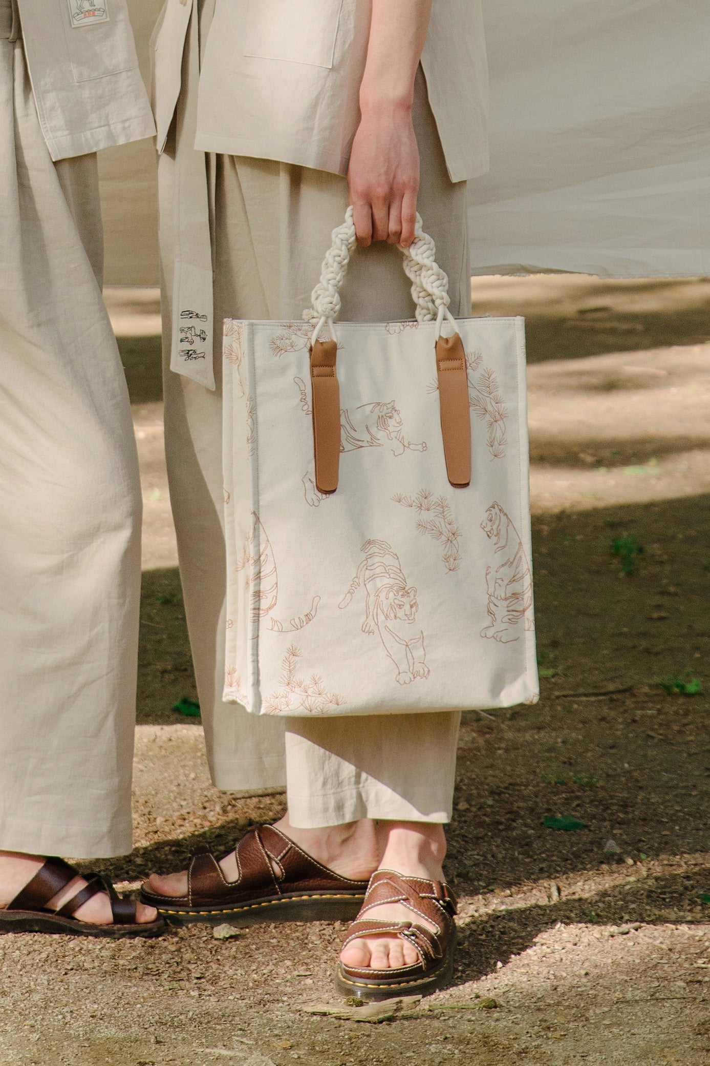 Hodam Bag, Ivory